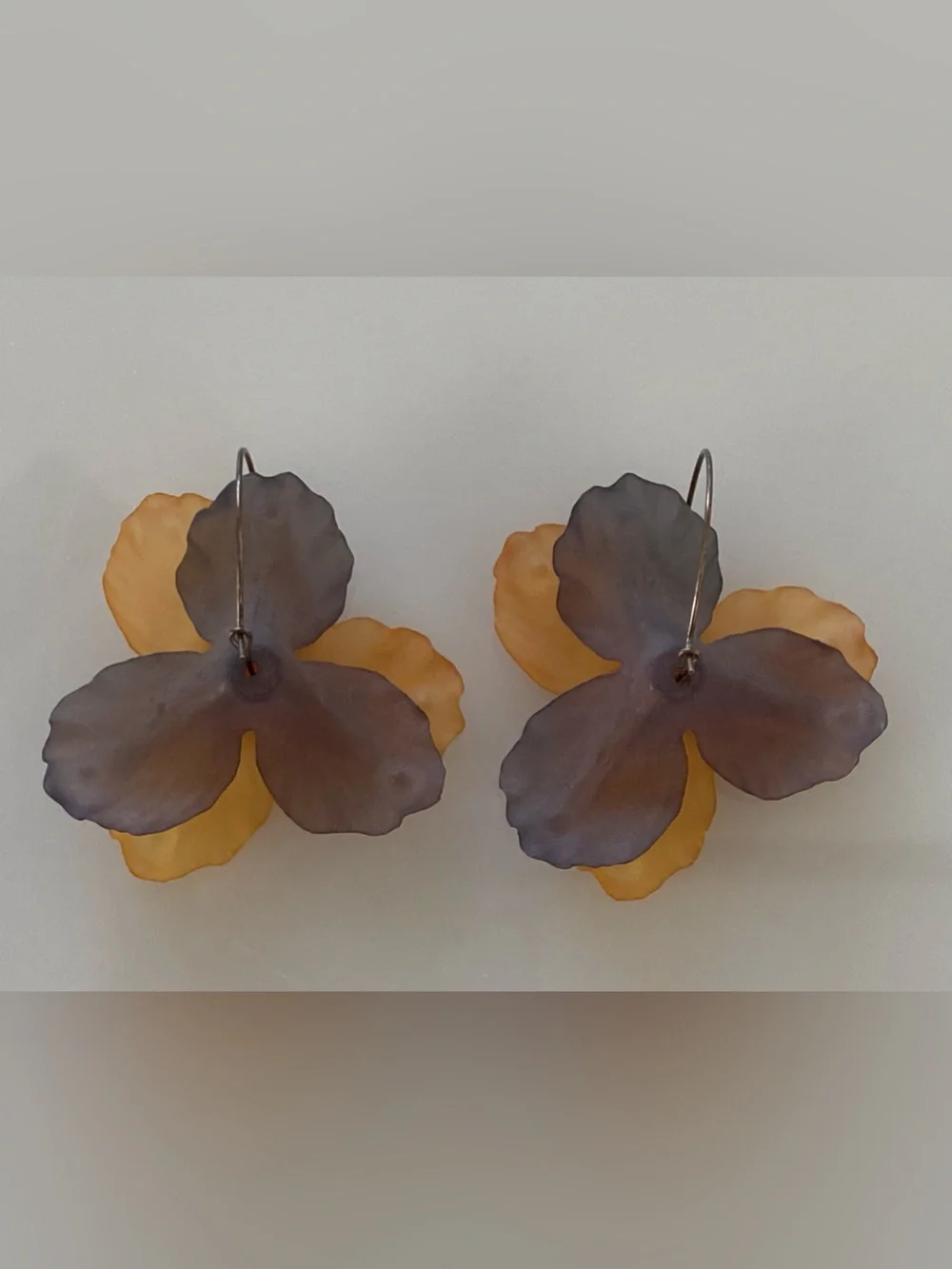 Vintage Lucite Flower Earrings